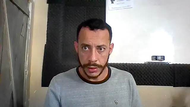 Snapshot of MachoScorpionCaralho chatting on 28, 9, 2025 MachoScorpionCaralho online show from 28, 9, 2025