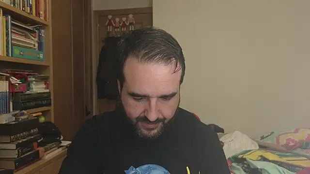 Snapshot of curiosillo83 chatting on 16, 12, 2025 curiosillo83 online show from 16, 12, 2025