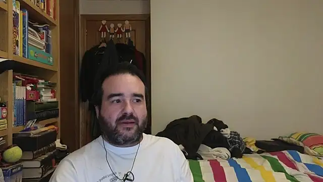Snapshot of curiosillo83 chatting on 21, 3, 2026 curiosillo83 online show from 21, 3, 2026