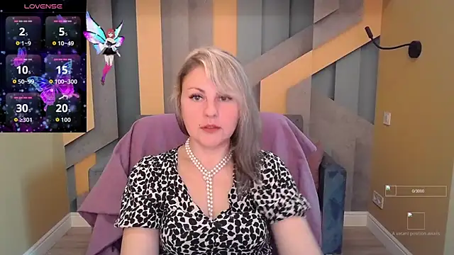 Candy Long online show from 1, 11, 2025