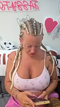 Snapshot of Jassy_Foxy chatting on 7, 7, 2026 Jassy Foxy online show from 7, 7, 2026