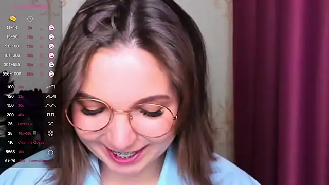 KindHazelHere  online show from 11, 3, 2025