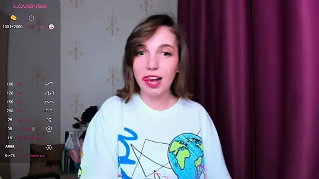 KindHazelHere  online show from 11, 3, 2025