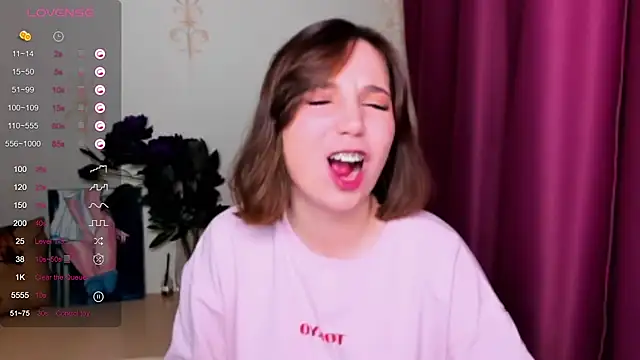 KindHazelHere  online show from 14, 3, 2025