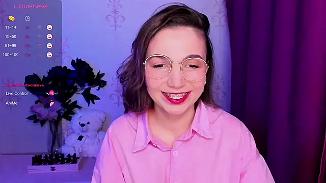 KindHazelHere  online show from 6, 2, 2026