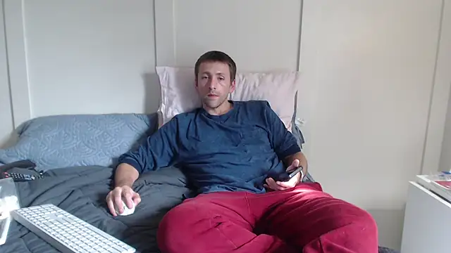 Snapshot of Bimmer7171 chatting on 18, 7, 2026 Bimmer7171 online show from 18, 7, 2026