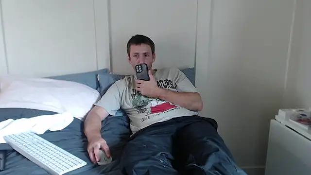 Snapshot of Bimmer7171 chatting on 22, 7, 2026 Bimmer7171 online show from 22, 7, 2026