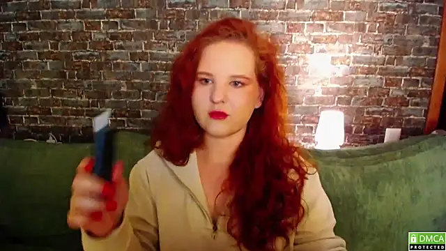 Snapshot of FlowerOfFreedom_ chatting on 17, 12, 2025 FlowerOfFreedom online show from 17, 12, 2025