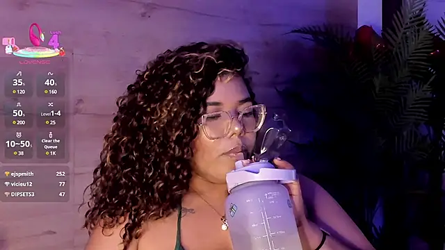 Snapshot of _nickypurple_ chatting on 18, 3, 2025 nickypurple online show from 18, 3, 2025