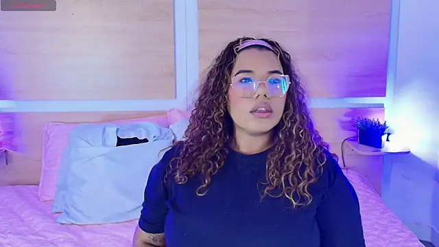 Snapshot of _nickypurple_ chatting on 27, 9, 2025 nickypurple online show from 27, 9, 2025