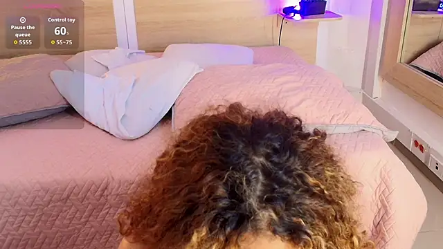 Snapshot of _nickypurple_ chatting on 23, 10, 2025 nickypurple online show from 23, 10, 2025