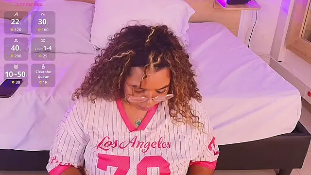 Snapshot of _nickypurple_ chatting on 20, 11, 2025 nickypurple online show from 20, 11, 2025