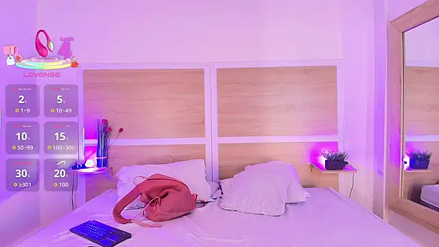 Snapshot of _nickypurple_ chatting on 26, 11, 2025 nickypurple online show from 26, 11, 2025