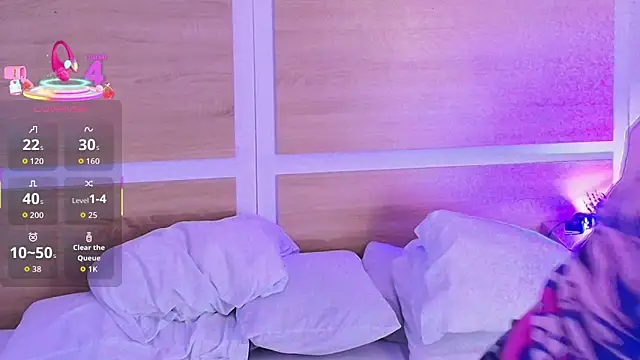 Snapshot of _nickypurple_ chatting on 15, 12, 2025 nickypurple online show from 15, 12, 2025