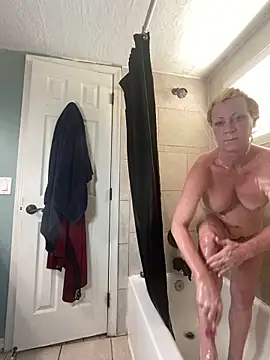 TiffaneyLove online show from 16, 3, 2025