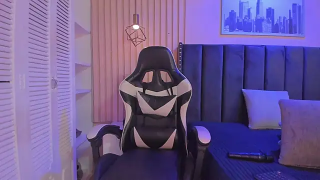 ashlye miller  online show from 2, 4, 2026