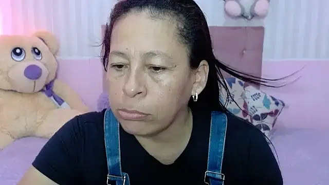 Snapshot of mature_martina chatting on 20, 11, 2025 mature martina online show from 20, 11, 2025