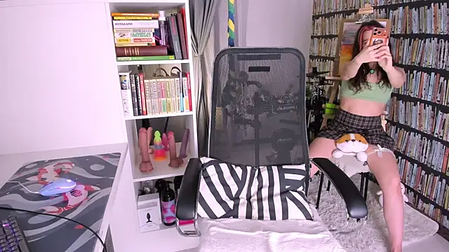 Snapshot of icefroqq chatting on 8, 4, 2026 icefroqq online show from 8, 4, 2026