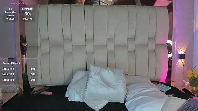 AbbieEdmond online show from 9, 3, 2025