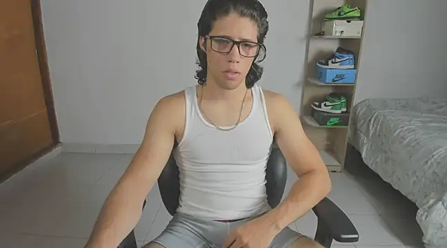 imtonny19 online show from 25, 2, 2025