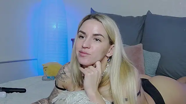 SofiJames online show from 25, 1, 2025