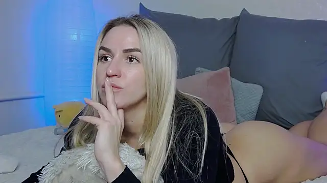 SofiJames online show from 28, 1, 2025