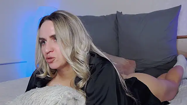 SofiJames online show from 16, 12, 2025