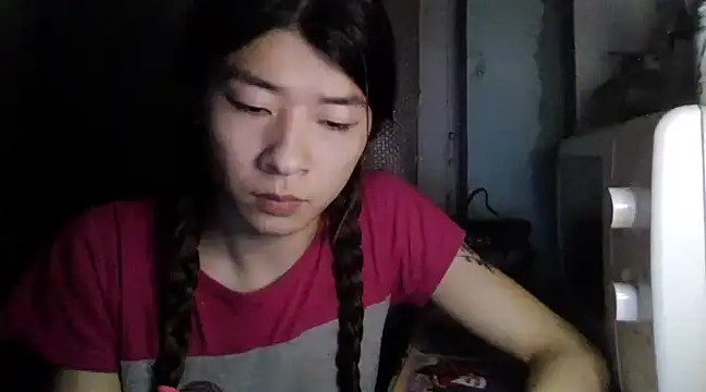 CarlyJoy online show from 17, 2, 2025