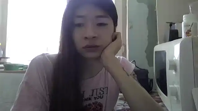 CarlyJoy online show from 16, 3, 2025