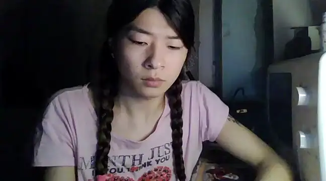 CarlyJoy online show from 17, 3, 2025