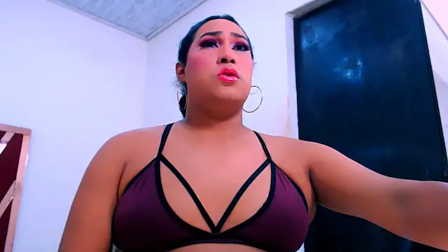 Snapshot of big_alondra_x chatting on 13, 12, 2025 big alondra x online show from 13, 12, 2025