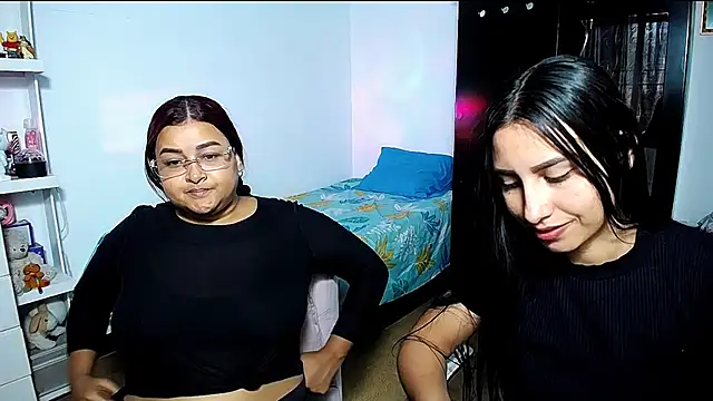 Snapshot of violeta_rous chatting on 5, 2, 2026 violeta rous online show from 5, 2, 2026