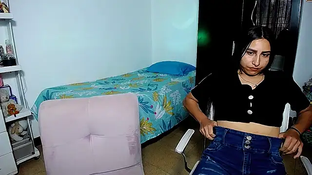 Snapshot of violeta_rous chatting on 7, 2, 2026 violeta rous online show from 7, 2, 2026