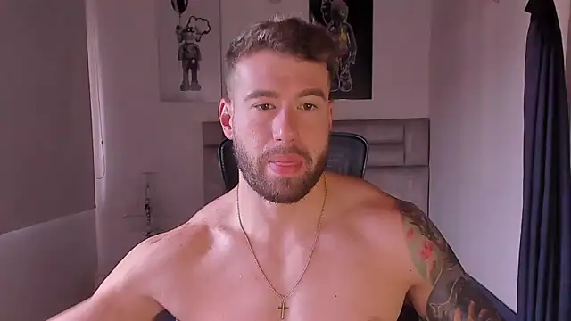 Snapshot of paul_rogerr chatting on 4, 11, 2025 paul rogerr online show from 4, 11, 2025