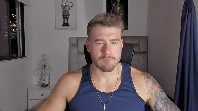 Snapshot of paul_rogerr chatting on 8, 11, 2025 paul rogerr online show from 8, 11, 2025