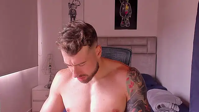 Snapshot of paul_rogerr chatting on 30, 11, 2025 paul rogerr online show from 30, 11, 2025