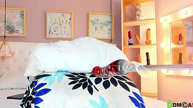 julyanna  online show from 6, 10, 2025