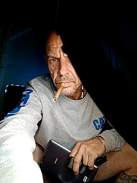 deepstroker42071 online show from 23, 9, 2025