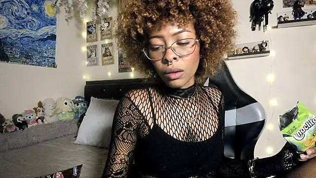 Snapshot of Cristal_Jonas@xh chatting on 13, 10, 2025 Cristal Jonasxh online show from 13, 10, 2025