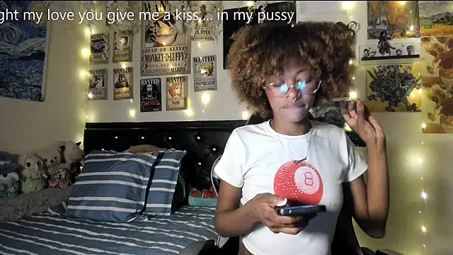 Cristal Jonasxh online show from 20, 12, 2025