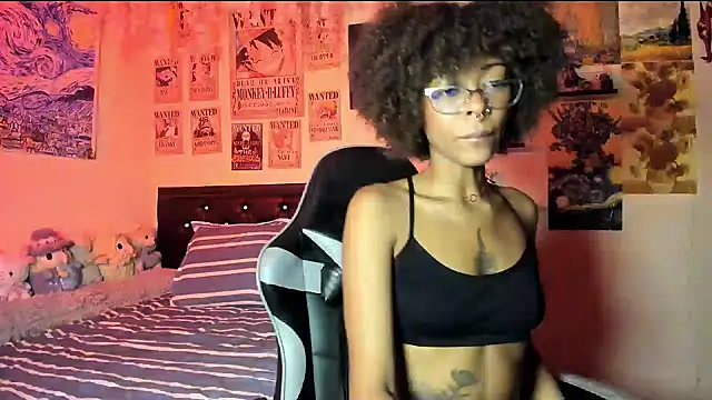 Snapshot of Cristal_Jonas@xh chatting on 4, 2, 2026 Cristal Jonasxh online show from 4, 2, 2026