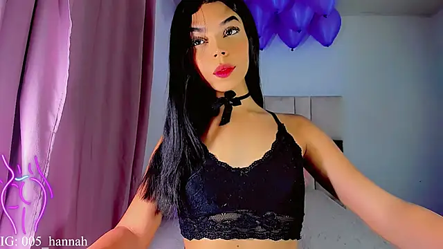 Hannahsmit online show from 4, 11, 2025