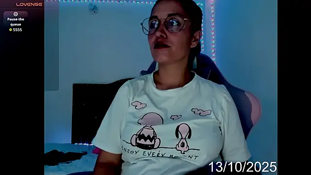 lady hana28 online show from 13, 11, 2025