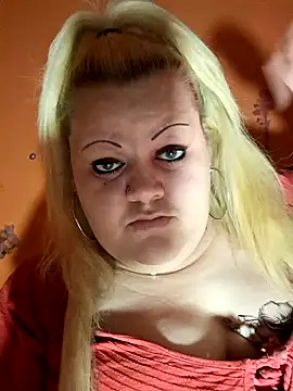 Snapshot of ducicsajsziii chatting on 11, 12, 2024 ducicsajsziii online show from 11, 12, 2024