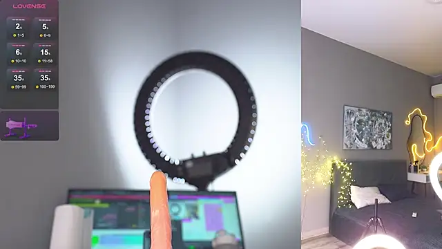 TwilightSparkle  online show from 23, 2, 2025