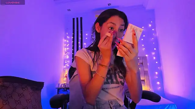 Gorgeous Team online show from 13, 2, 2026