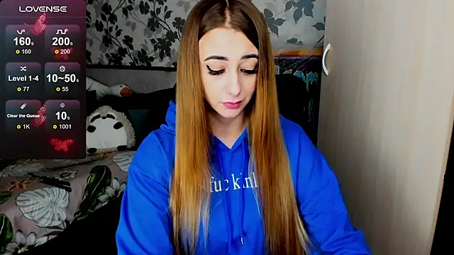 Snapshot of weakness4u chatting on 7, 3, 2025 weakness4u online show from 7, 3, 2025