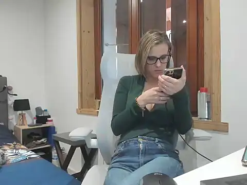 Snapshot of Madame_Callie chatting on 11, 3, 2026 Madame Callie online show from 11, 3, 2026