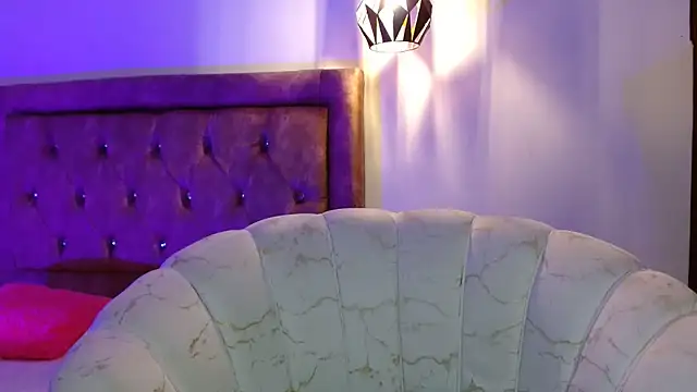 Snapshot of valentina_white1 chatting on 25, 7, 2026 valentina white1 online show from 25, 7, 2026