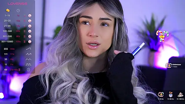 Snapshot of AishaCarter chatting on 18, 12, 2025 AishaCarter online show from 18, 12, 2025